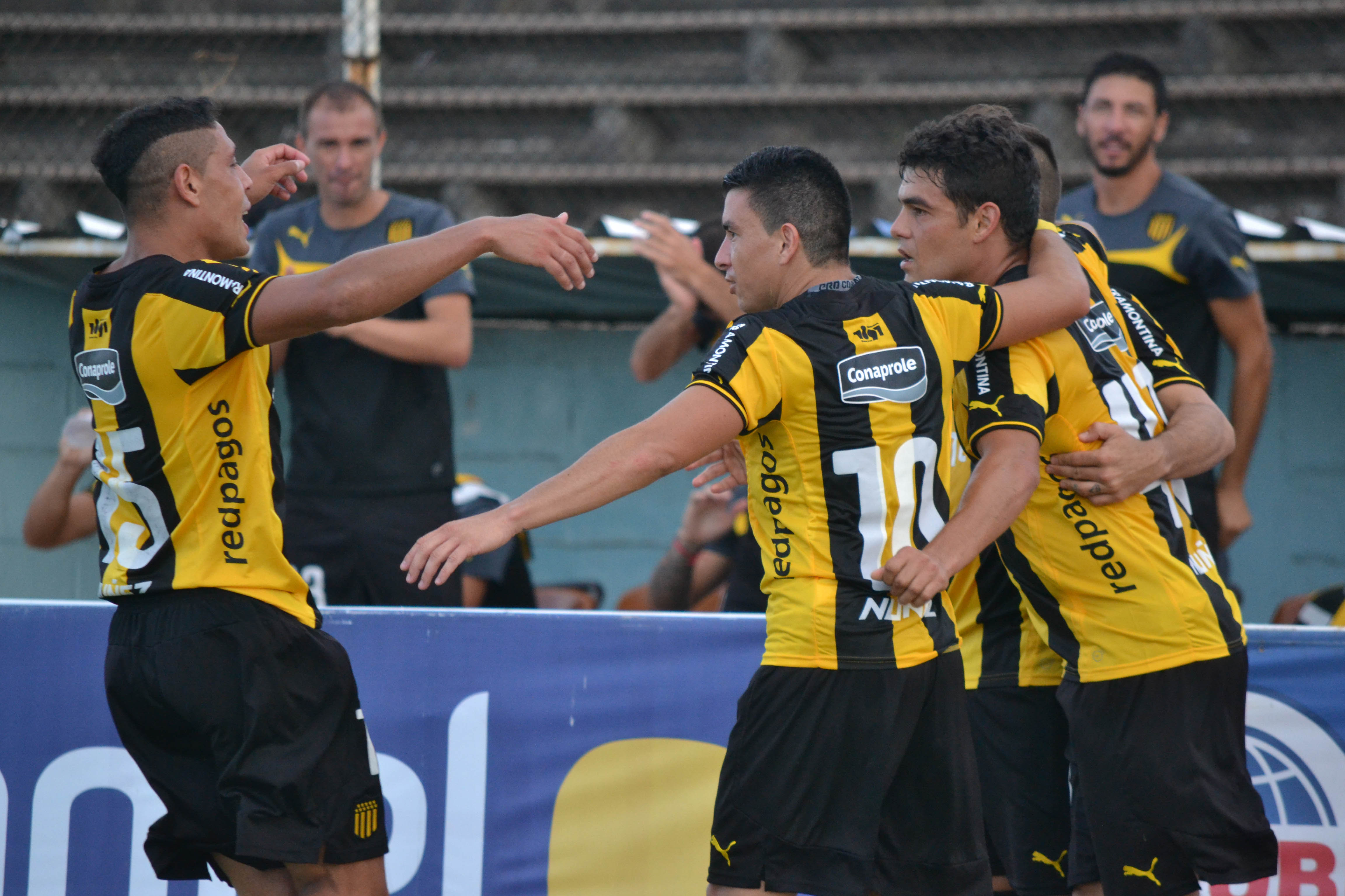 Cerro vs Peñarol - 1° Fecha Clausura 2015-27