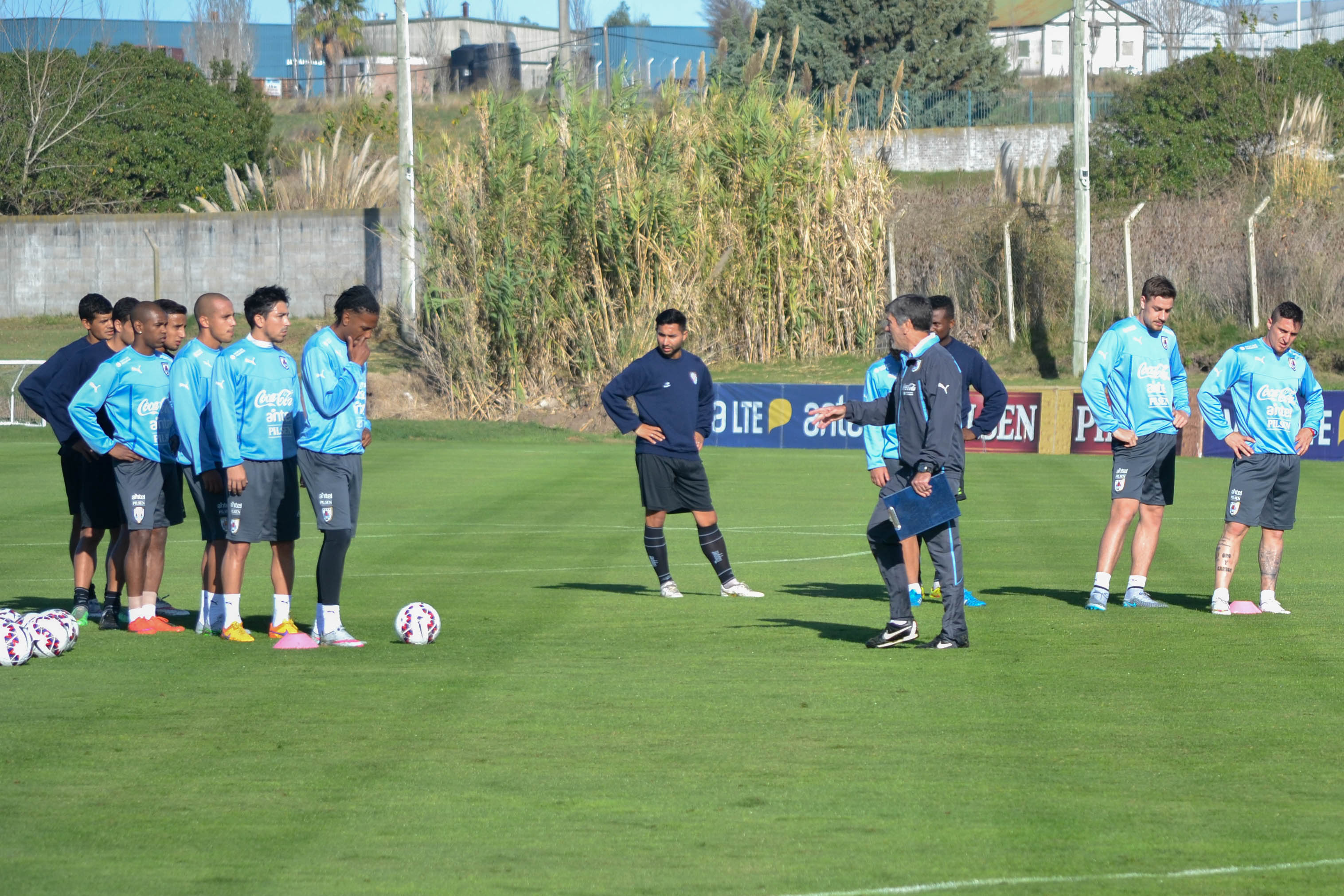EntrenamientoUruguay28-5-51