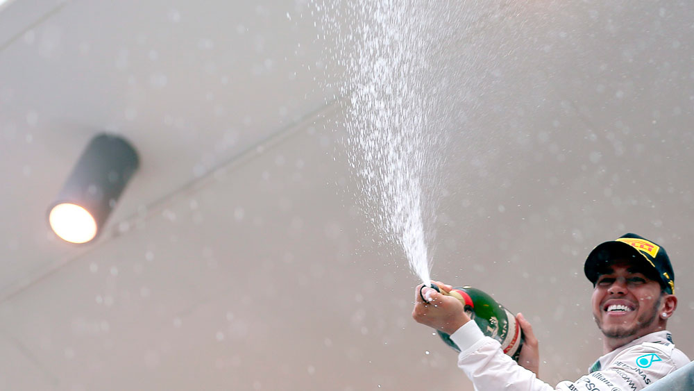 Hamilton ganó en Estados Unidos y es tricampeón mundial - Teledoce.com