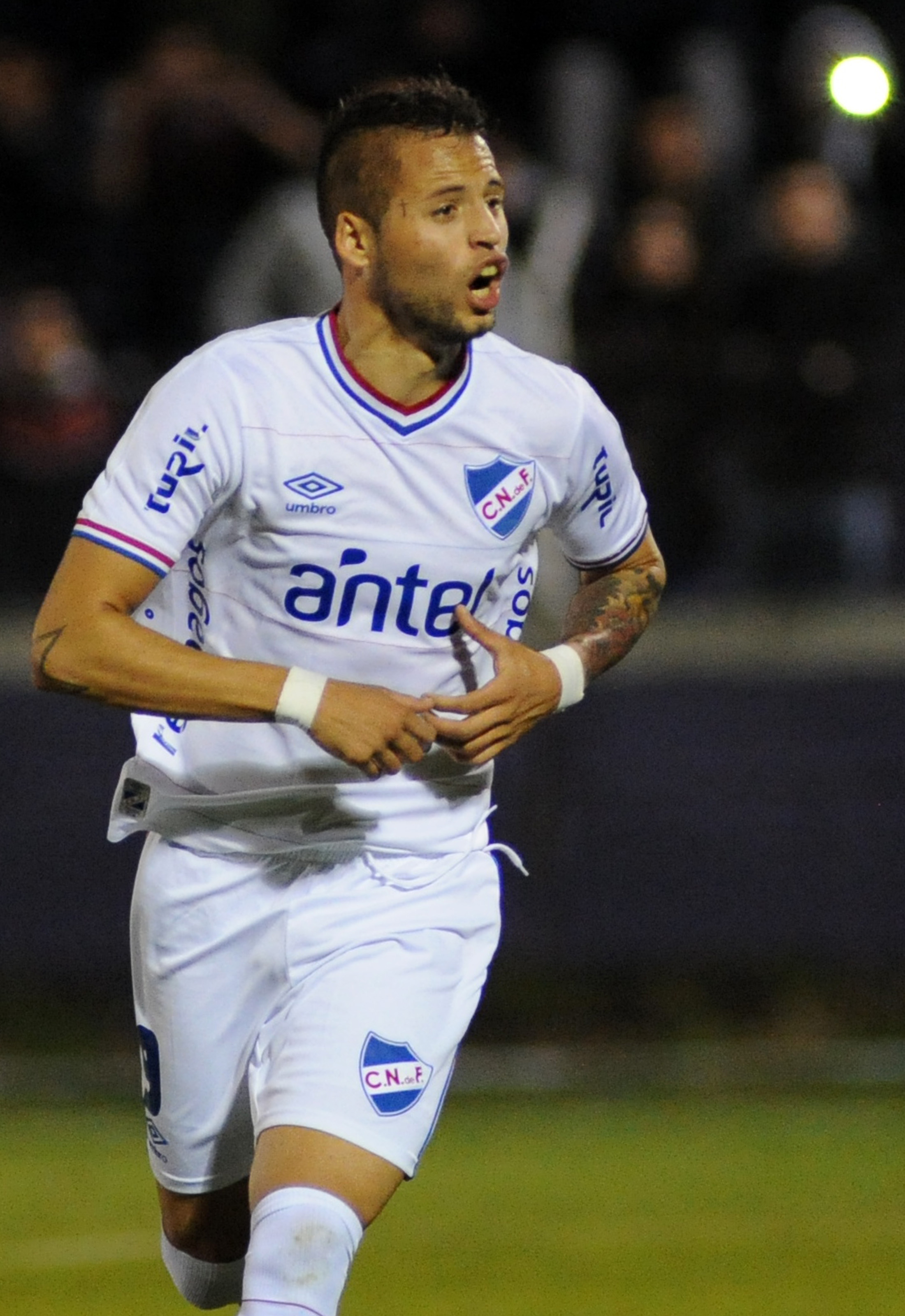 Defensor Sporting vs Nacional