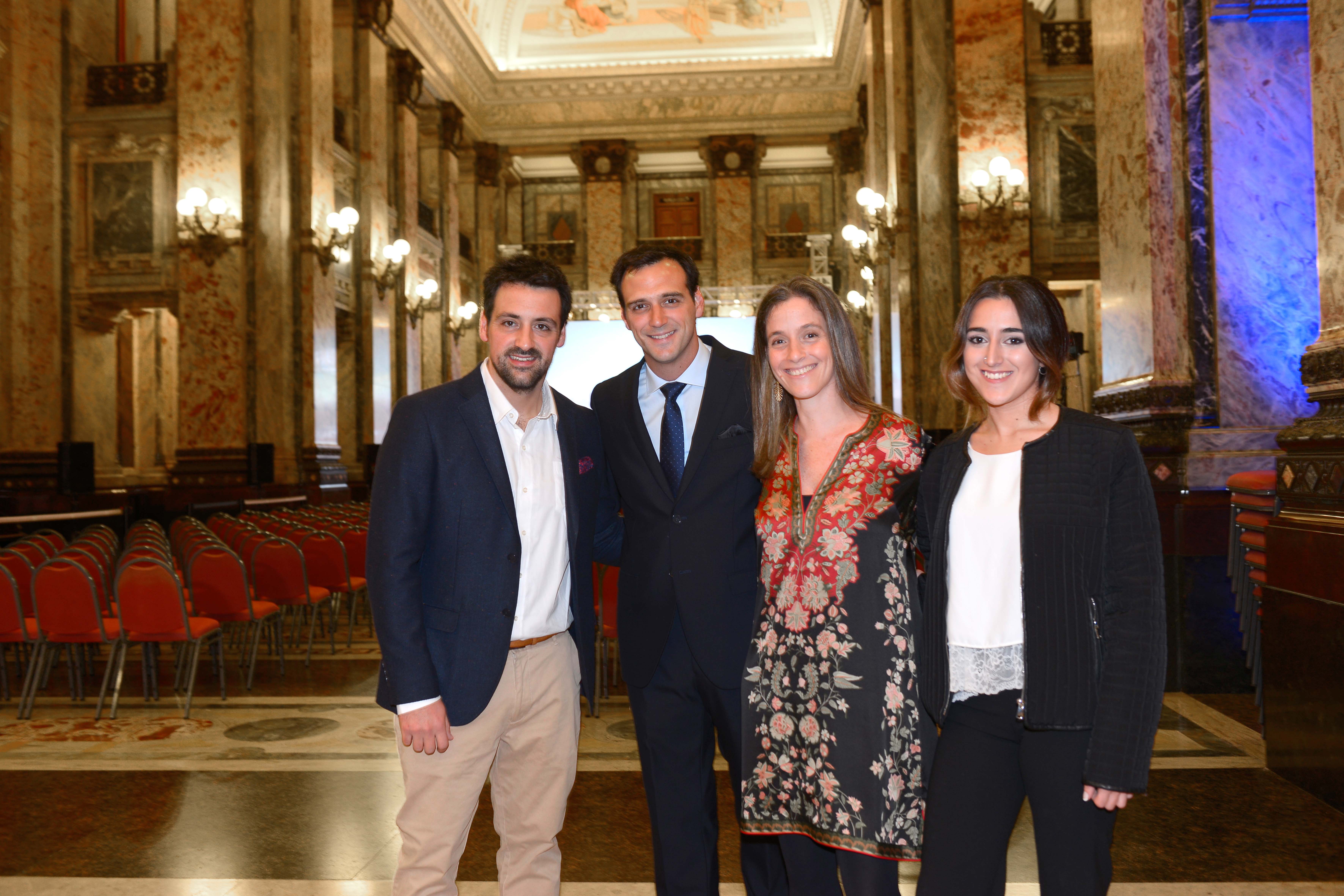 Avant Premiere de El Origen: humor rioplatense.