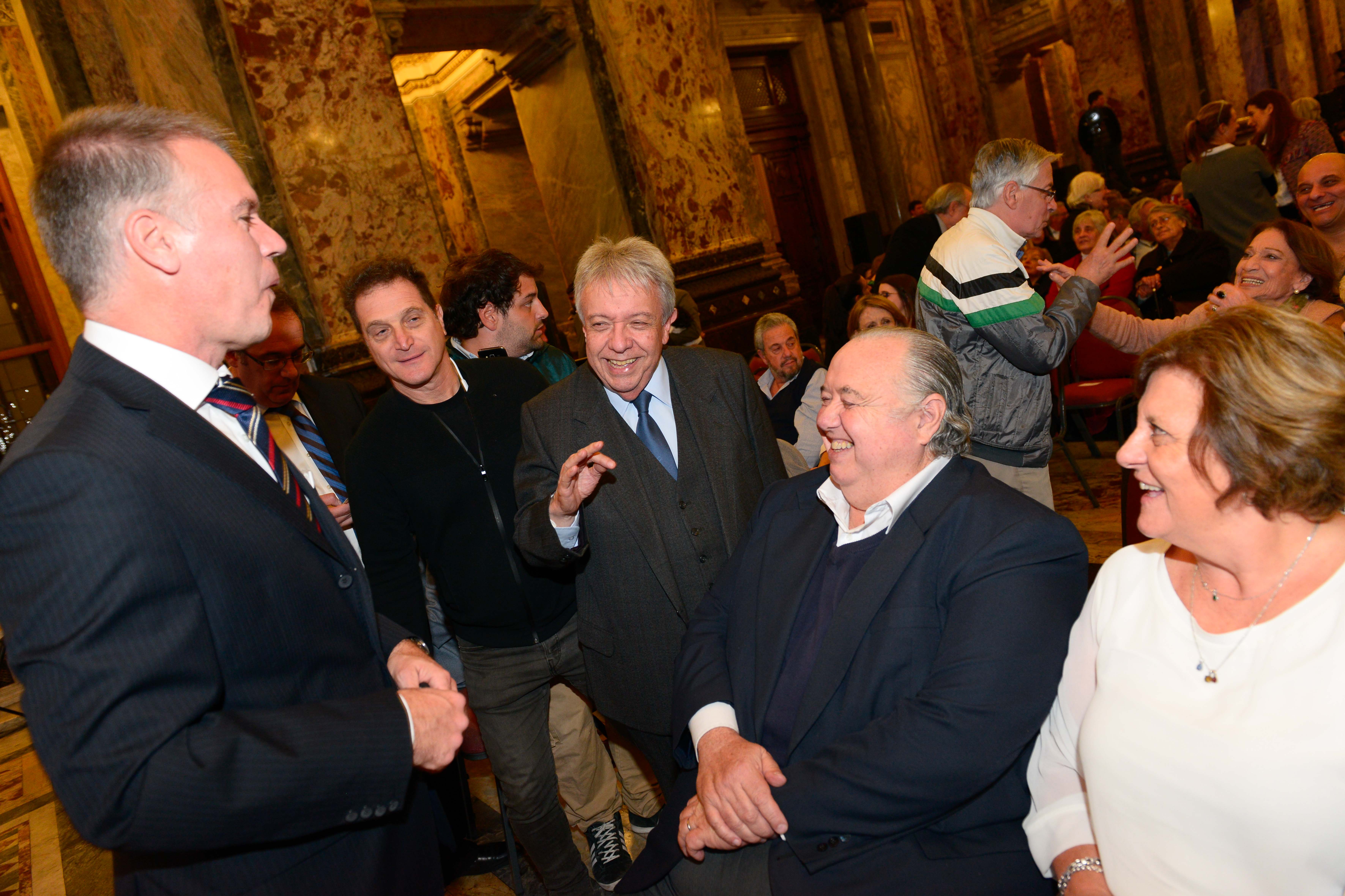 Avant Premiere de El Origen: humor rioplatense.