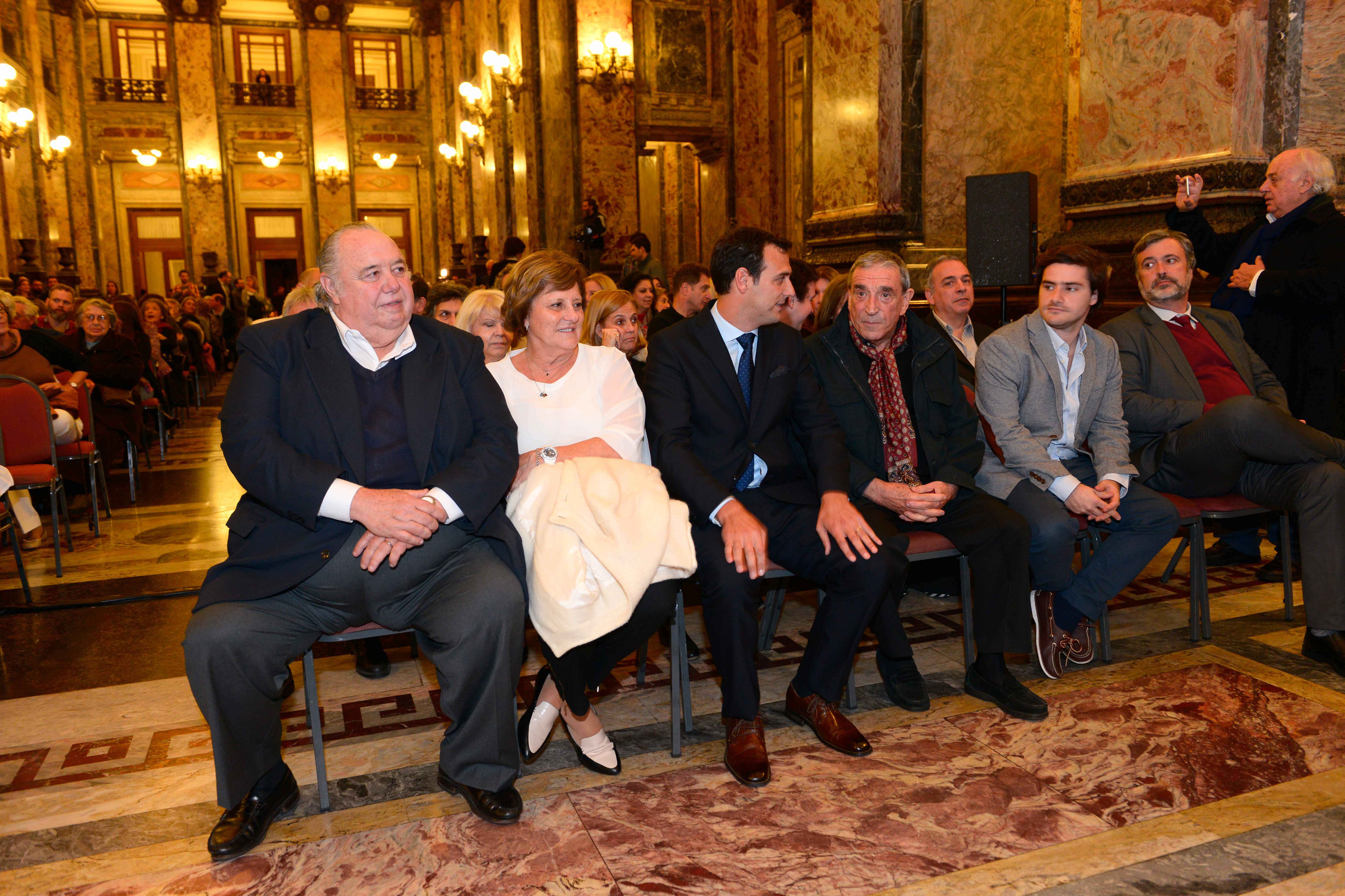 Avant Premiere de El Origen: humor rioplatense.