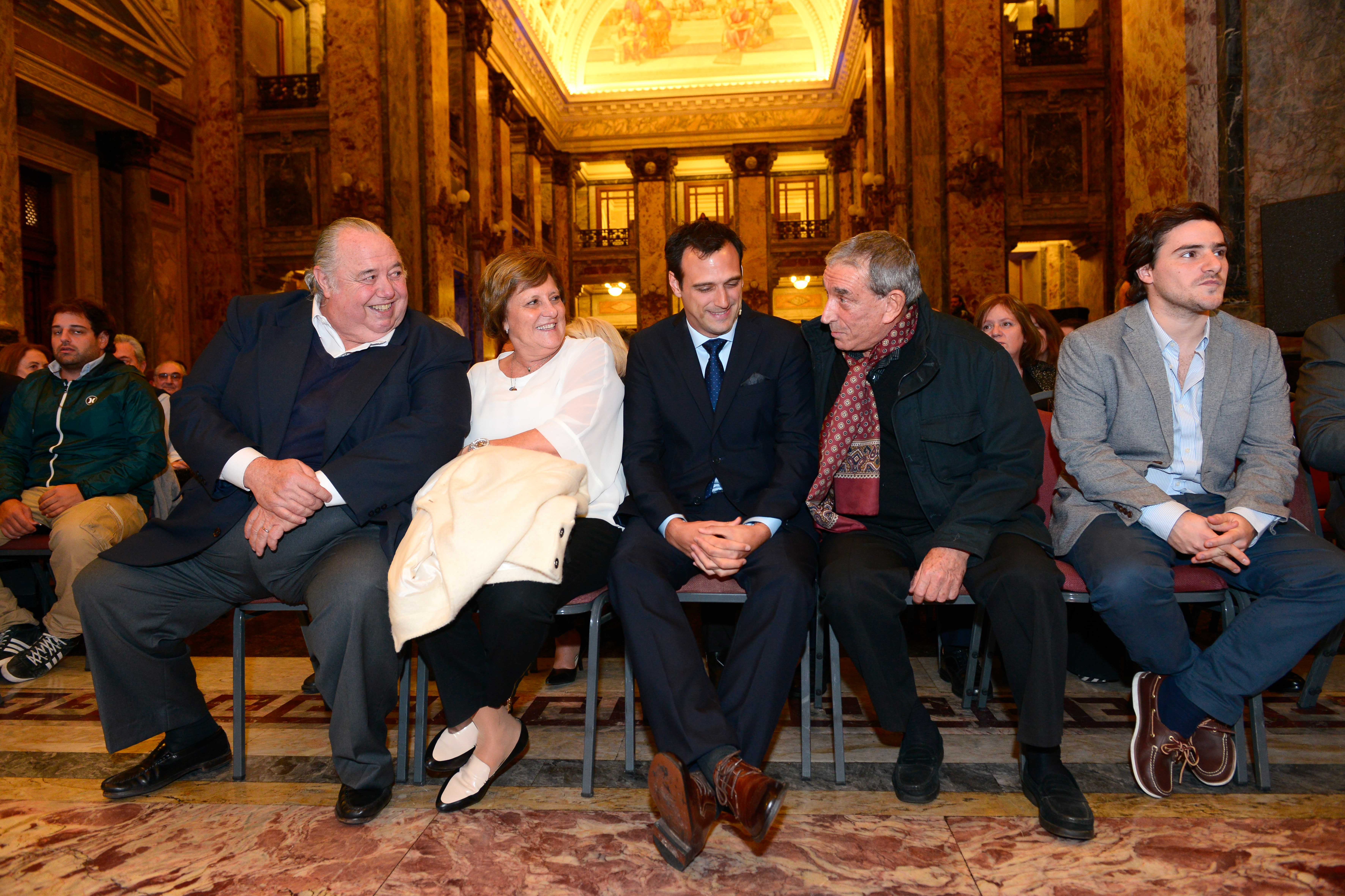 Avant Premiere de El Origen: humor rioplatense.