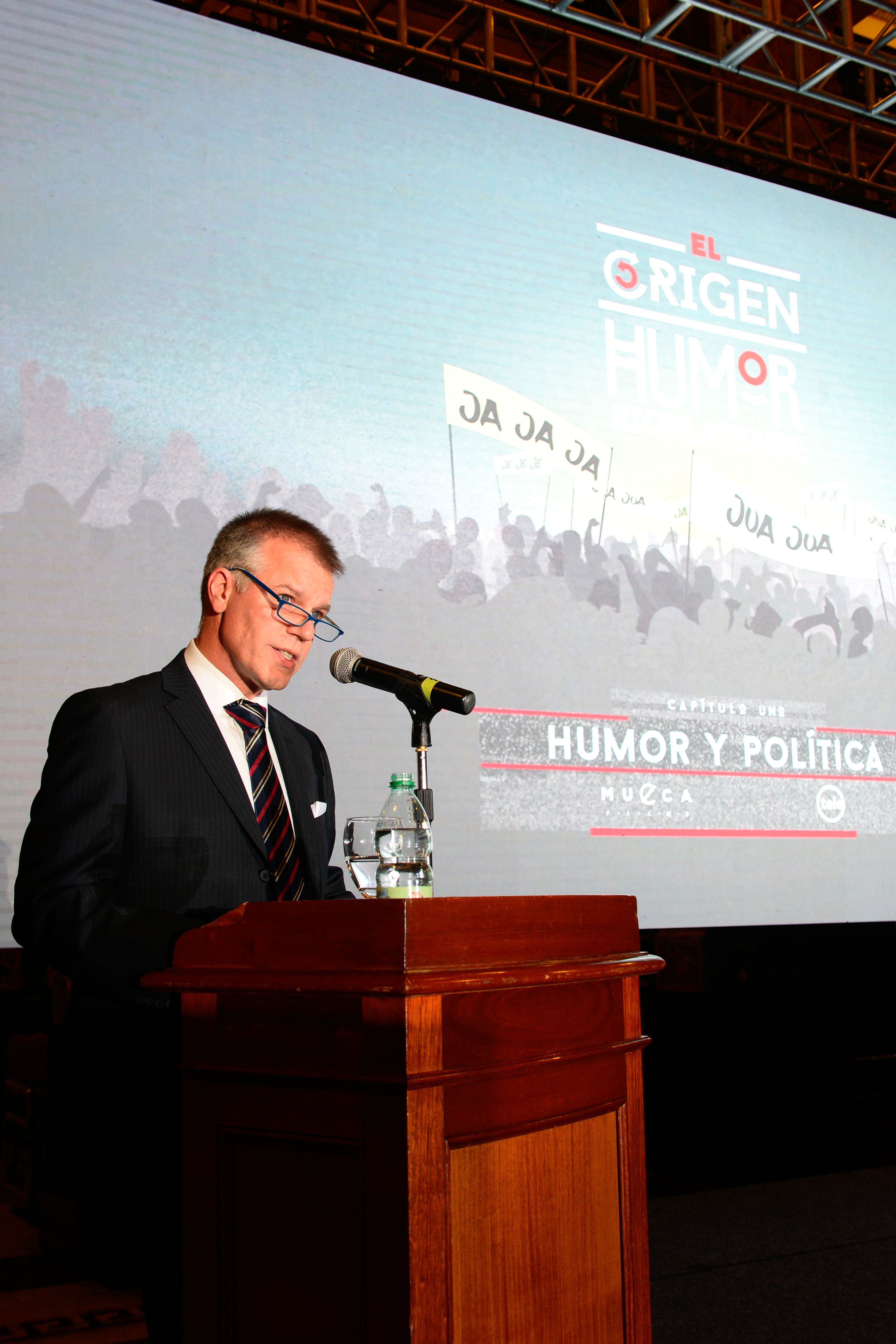 Avant Premiere de El Origen: humor rioplatense.