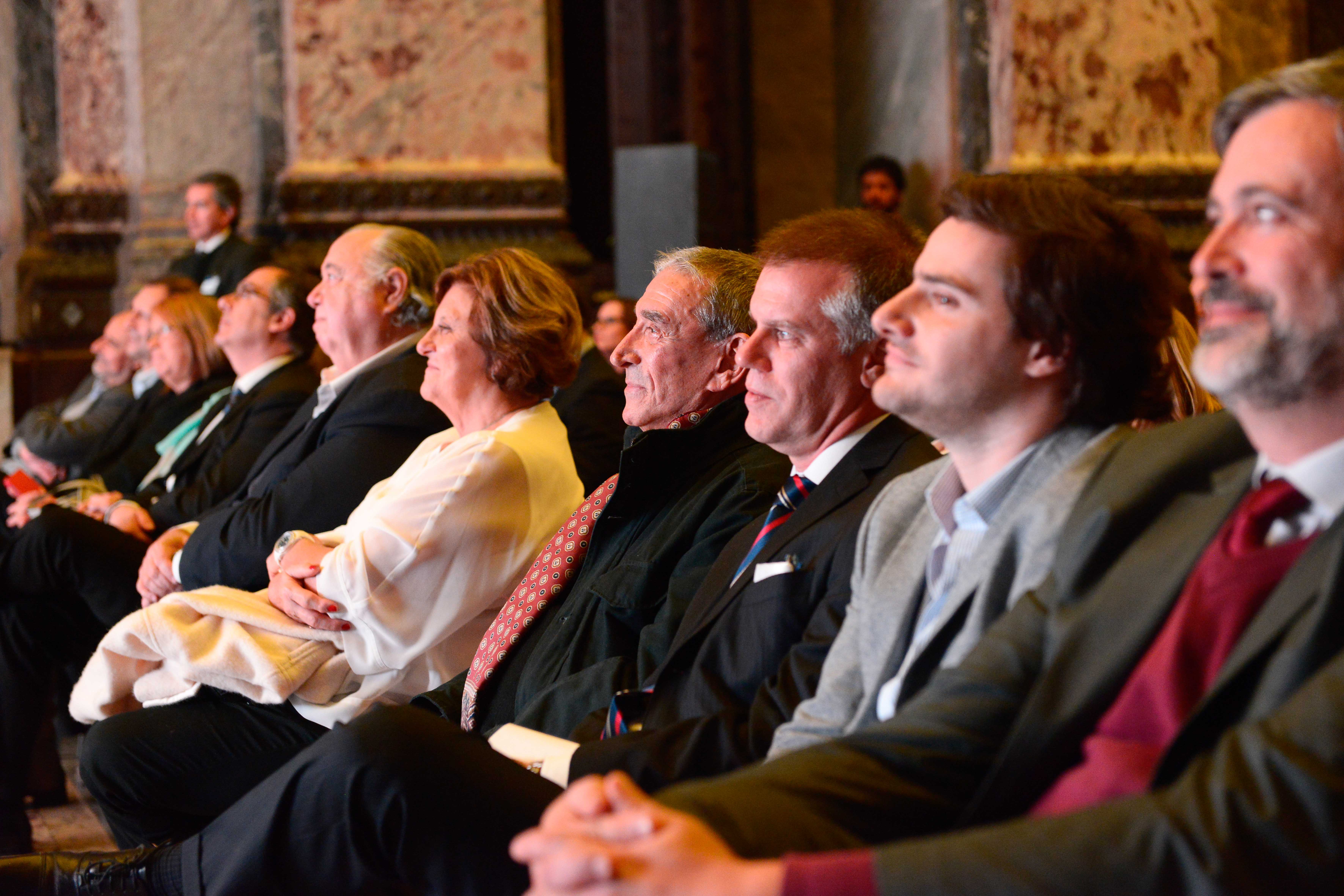 Avant Premiere de El Origen: humor rioplatense.