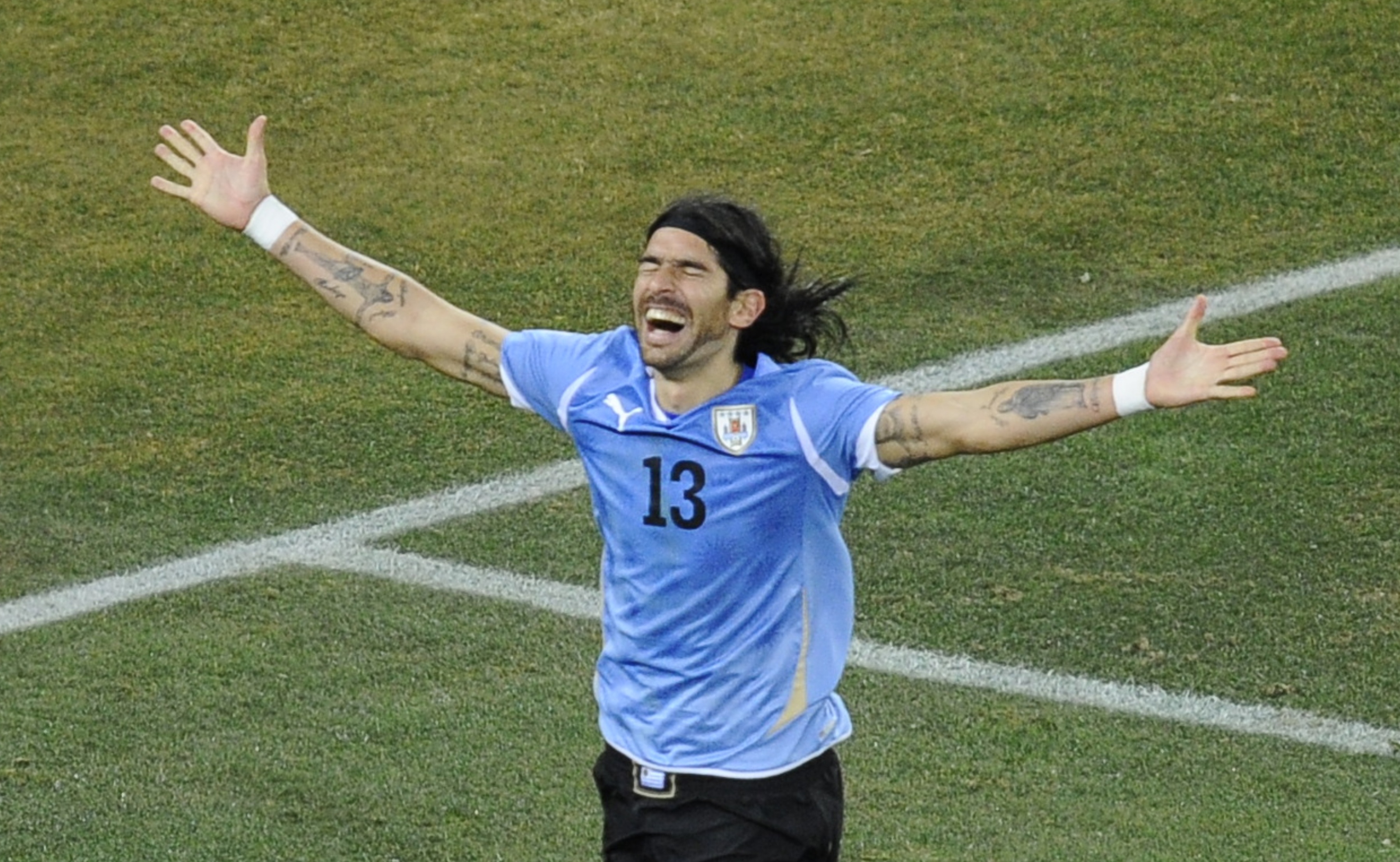 Selección: FIFA impedirá a Uruguay lucir cuatro estrellas sobre el escudo  de AUF - Diario Cambio Salto : Diario Cambio Salto