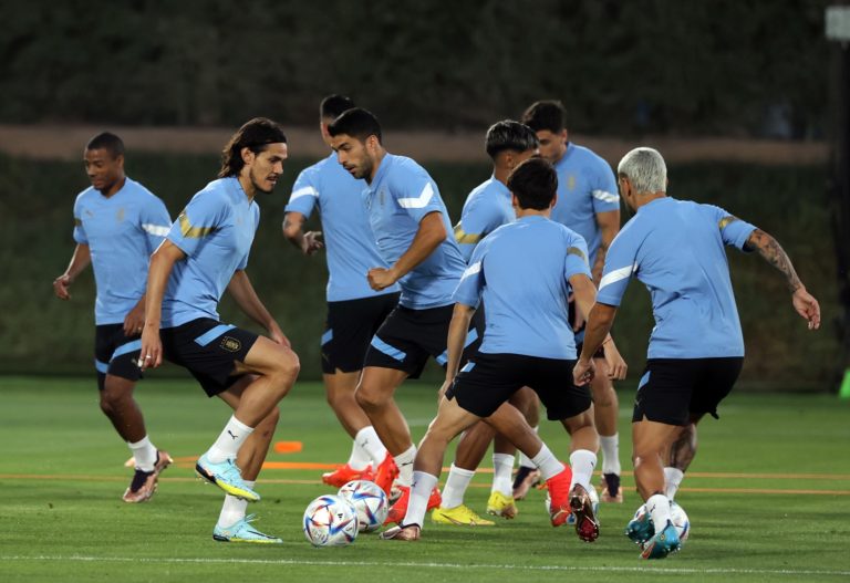 Así nos va - 🇺🇾 ¡Hoy juega Uruguay! 🇺🇾 Por eso Así nos va le da paso a  la transmisión de Fútbol por Carve, para que tengas el minuto a minuto del