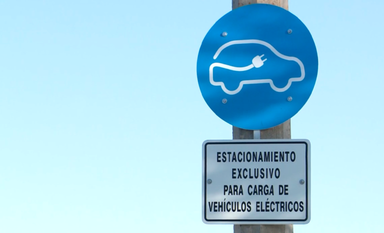 UTE aplicó para enero una nueva suba del 4 % al precio de la carga de vehículos eléctricos