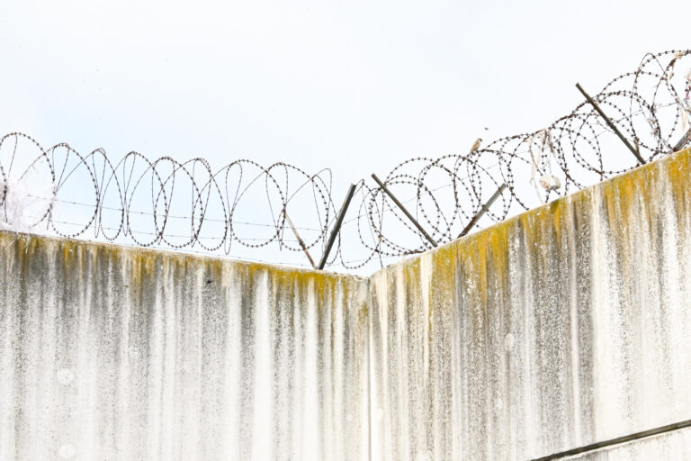 Maldonado: hombre imputado por violación a trabajadoras sexuales fue trasladado de prisión tras ser agredido por reclusos