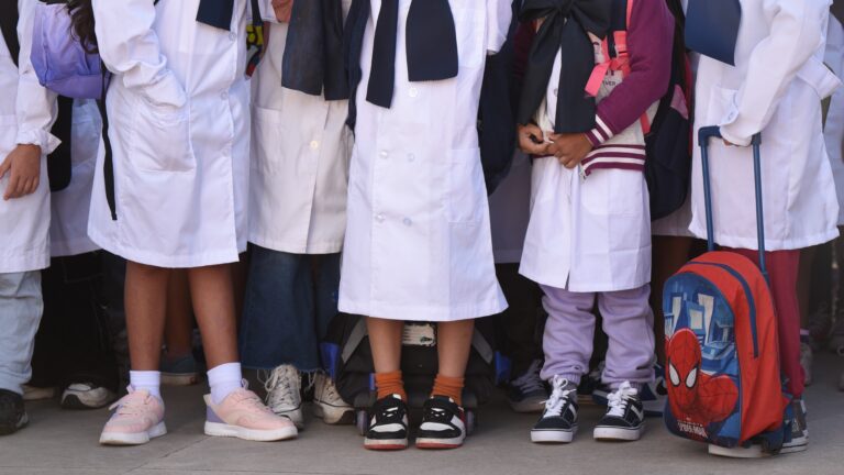 Calendario lectivo 2026: qué día comienzan las clases y cuándo son las vacaciones de invierno y primavera