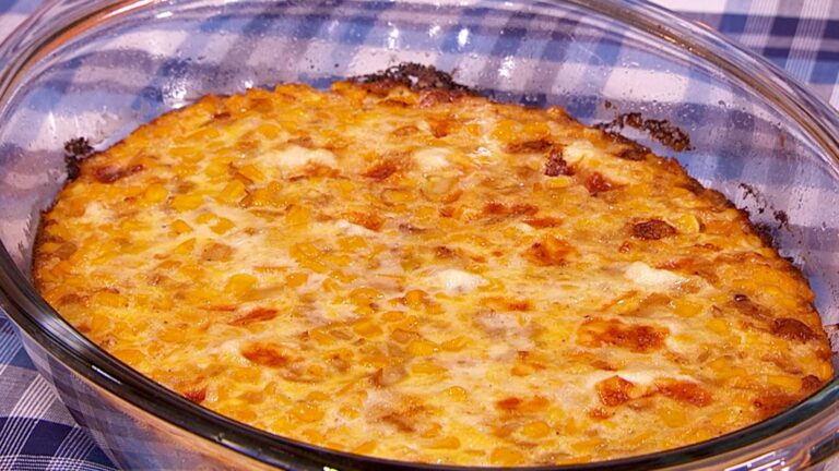 Sopa paraguaya y milanesas de pollo