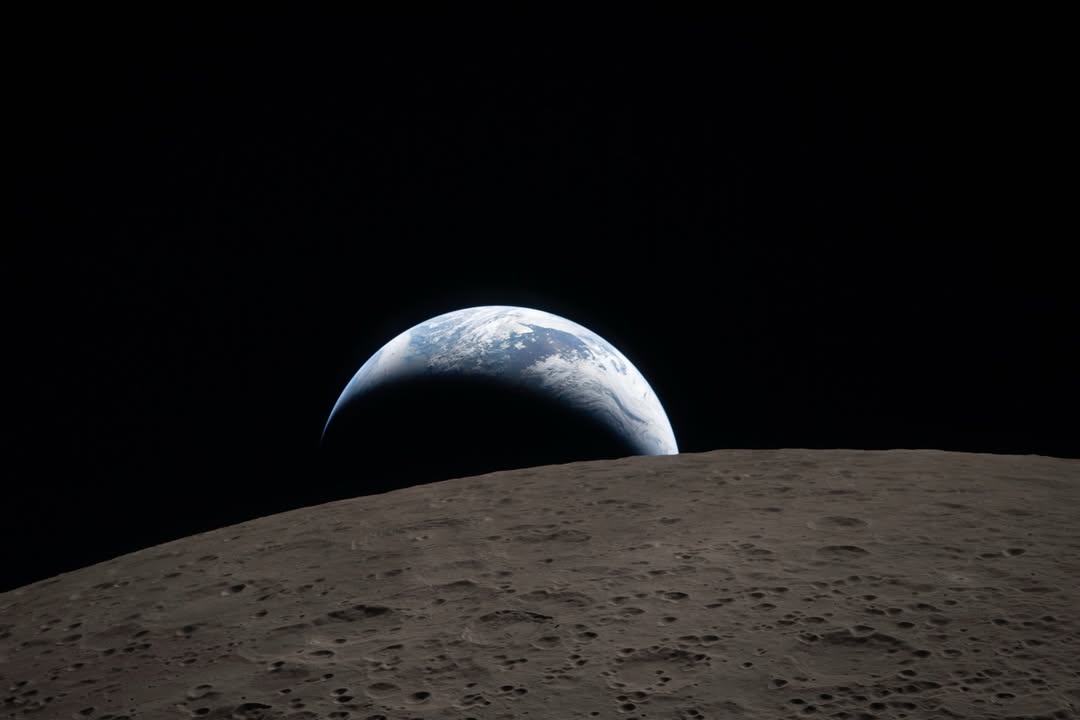 EARTHSET. April 6, 2026.Humanity, from the other side. First photo from the far side of the Moon