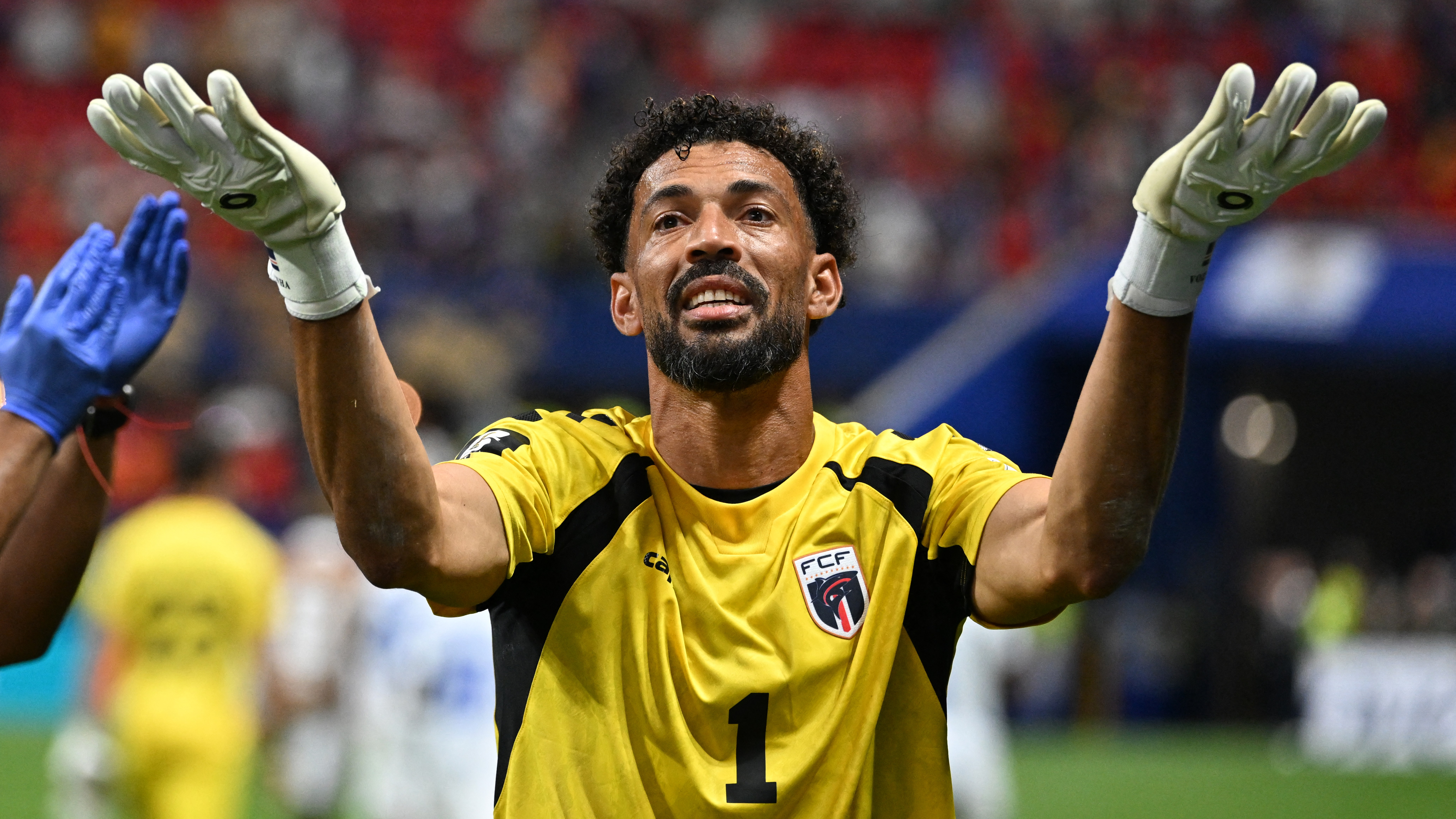 La triste ausencia que rompió el corazón de Vozinha, el portero de Cabo Verde. figuraza contra España 3 Vozinha, el arquero de Cabo Verde, tendrá el aliento de su madre desde la tribuna frente a Uruguay luego que la mujer obtuviera la visa - Teledoce.com