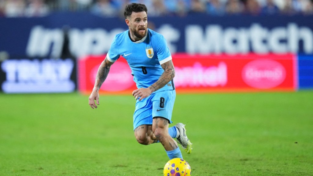 Está cerca?: la foto que publicó el representante de Nández que alimenta un posible regreso del futbolista a Peñarol