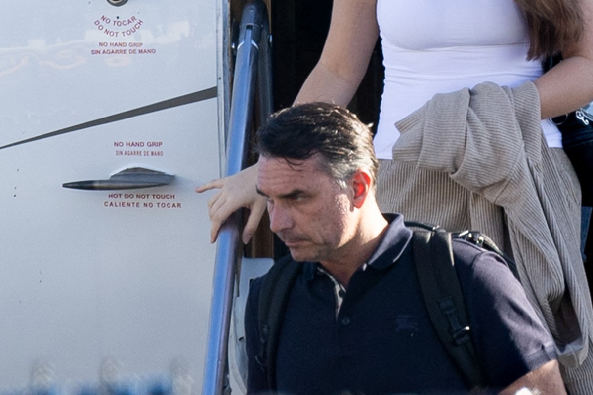 Con pasaporte italiano y una escala en Ecuador: el recorrido de Flávio Bolsonaro para llegar a Miami